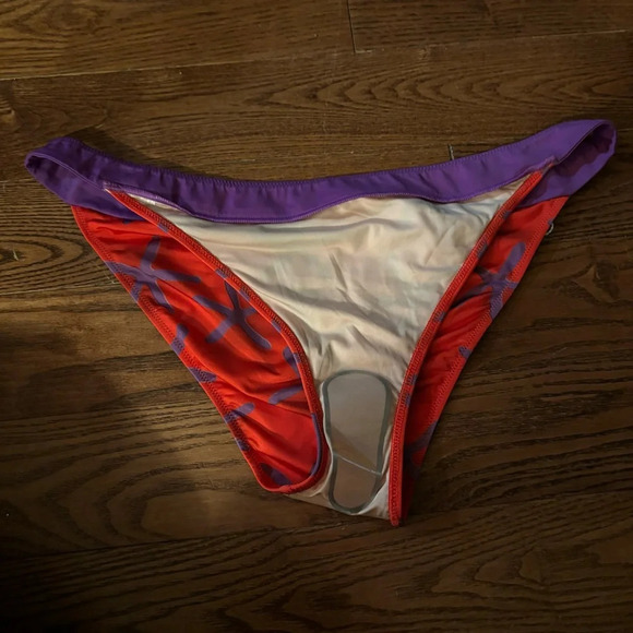 NWOT La Perla red and purple bikini bottoms in size large - Picture 7 of 13